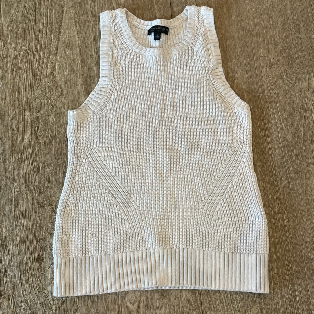 Banana Republic Woman’s Cream Knit Tank Top Size Small Organic Cotton
